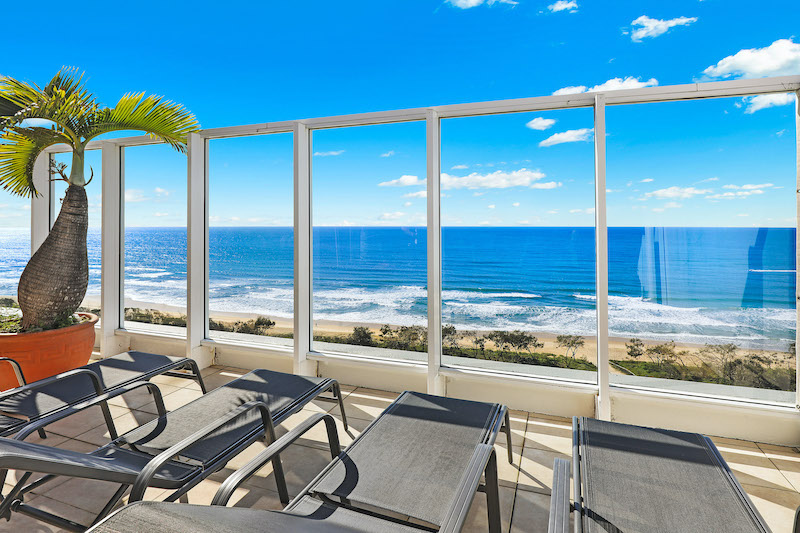 Elouera-three-bedroom-penthouse-balcony-view